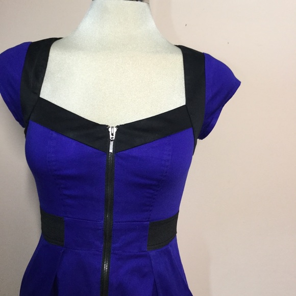 🌹3/25🌹Dynamite, Cotton Stretch Fabric ,Zipper closure - Picture 2 of 7